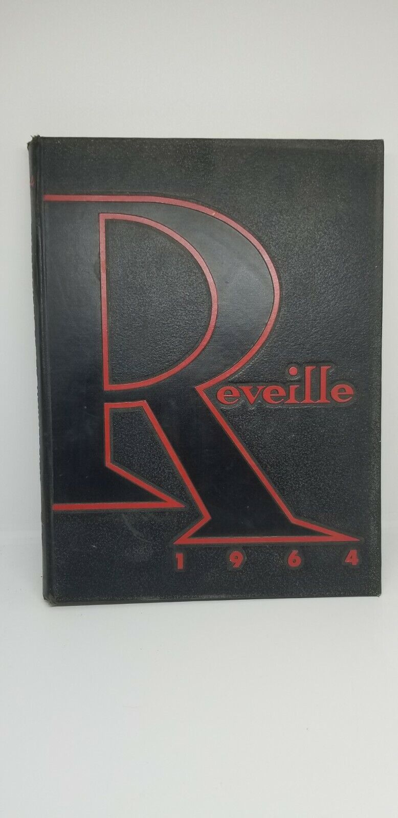 Mississippi State University 1964 Reveille Yearbook.  MSU Bulldogs. Starkville