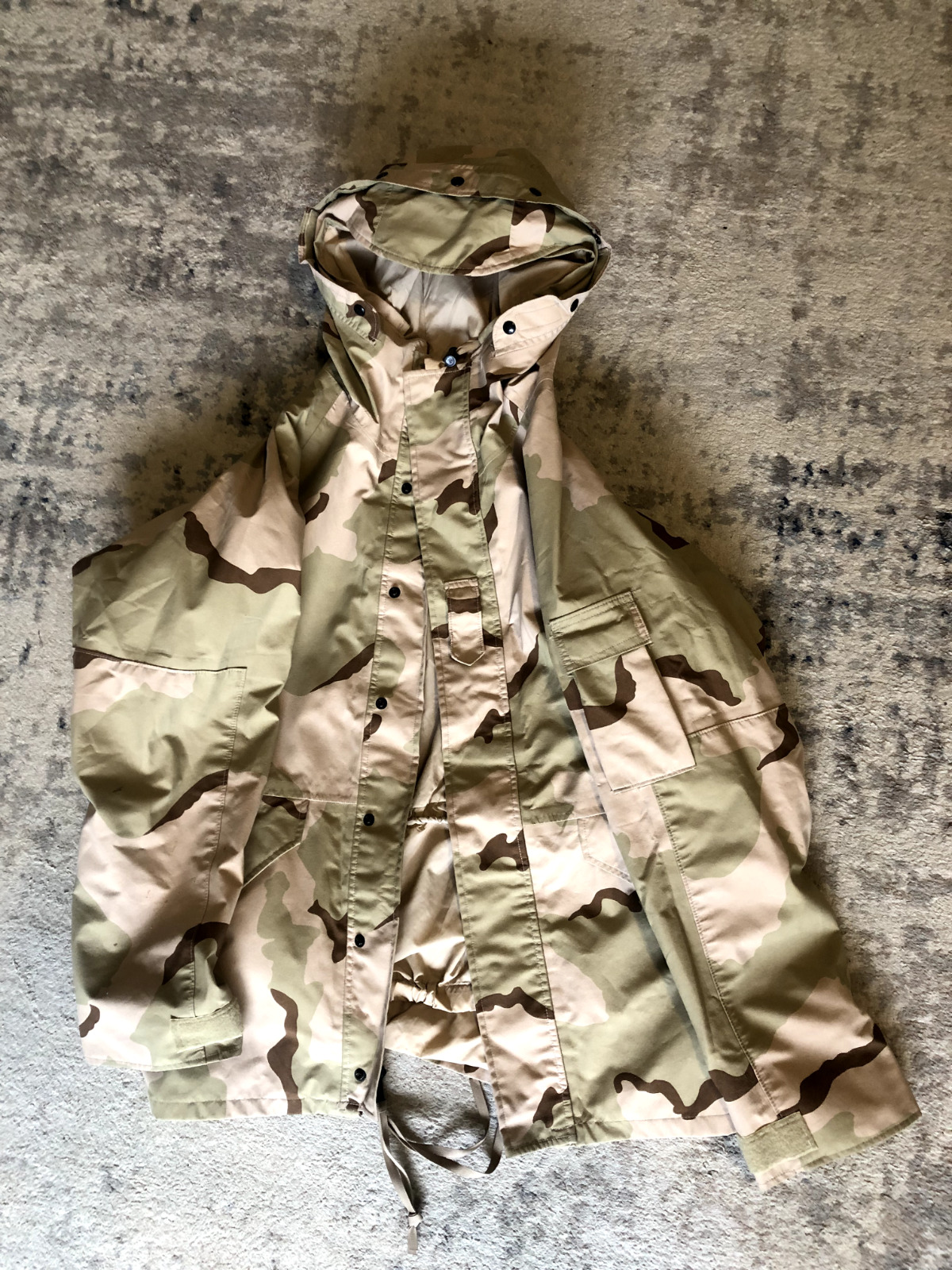 USGI Desert DCU Camouflage Cold Weather GORE-TEX Parka Jacket Size Med-Long