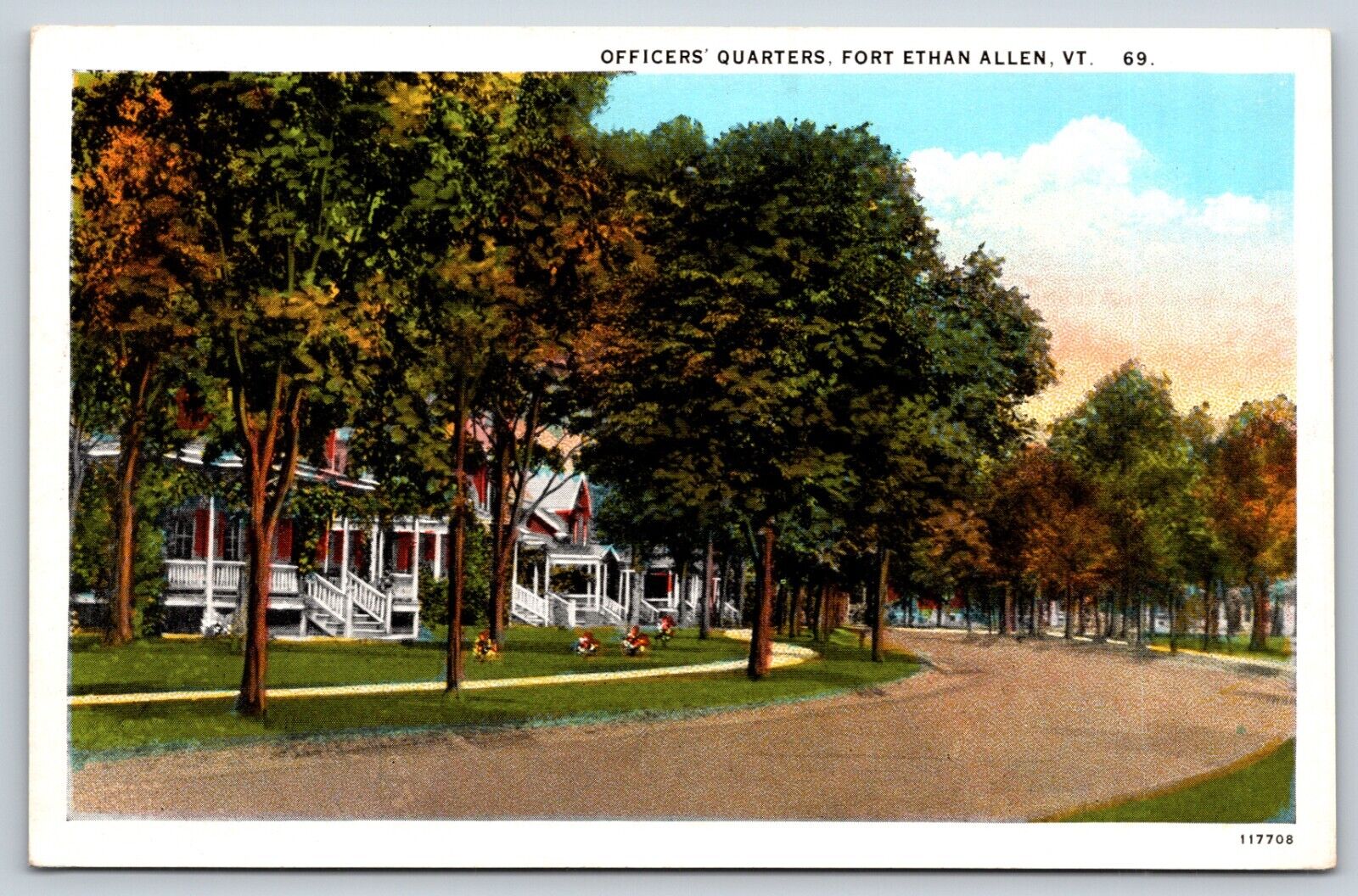 Vintage Postcard Officers Quarters,  Fort Ethan Allen VT-Vermont, J3