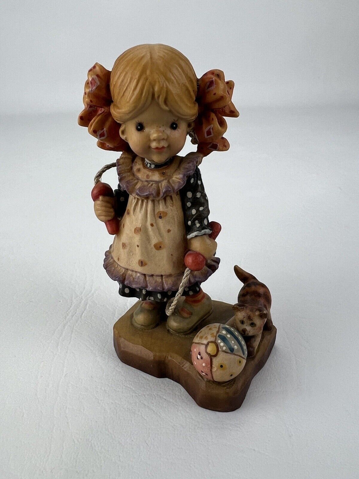 Anri Sarah Kay 3 7/8” Wood Figurine 4/4000 Girl Want to Play Jump Rope Valentine