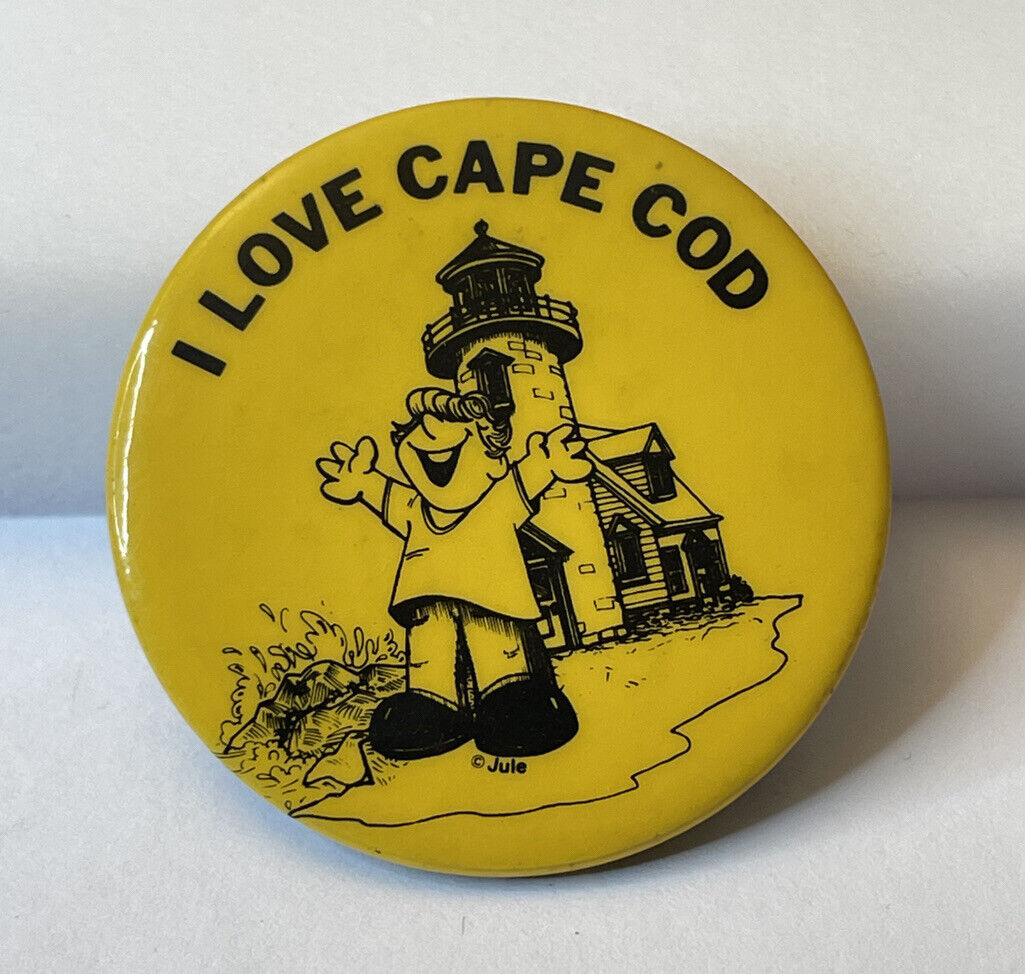 Vintage 1980s I Love Cape Cod Pinback Button - Massachusetts Souvenir Badge