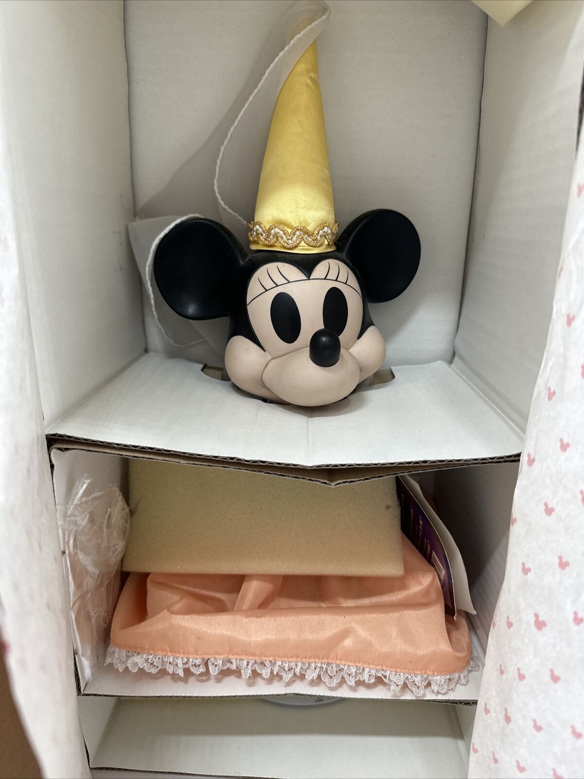 Disney Brave Little Tailor Minnie Mouse Musical Porcelain Doll in Original Box
