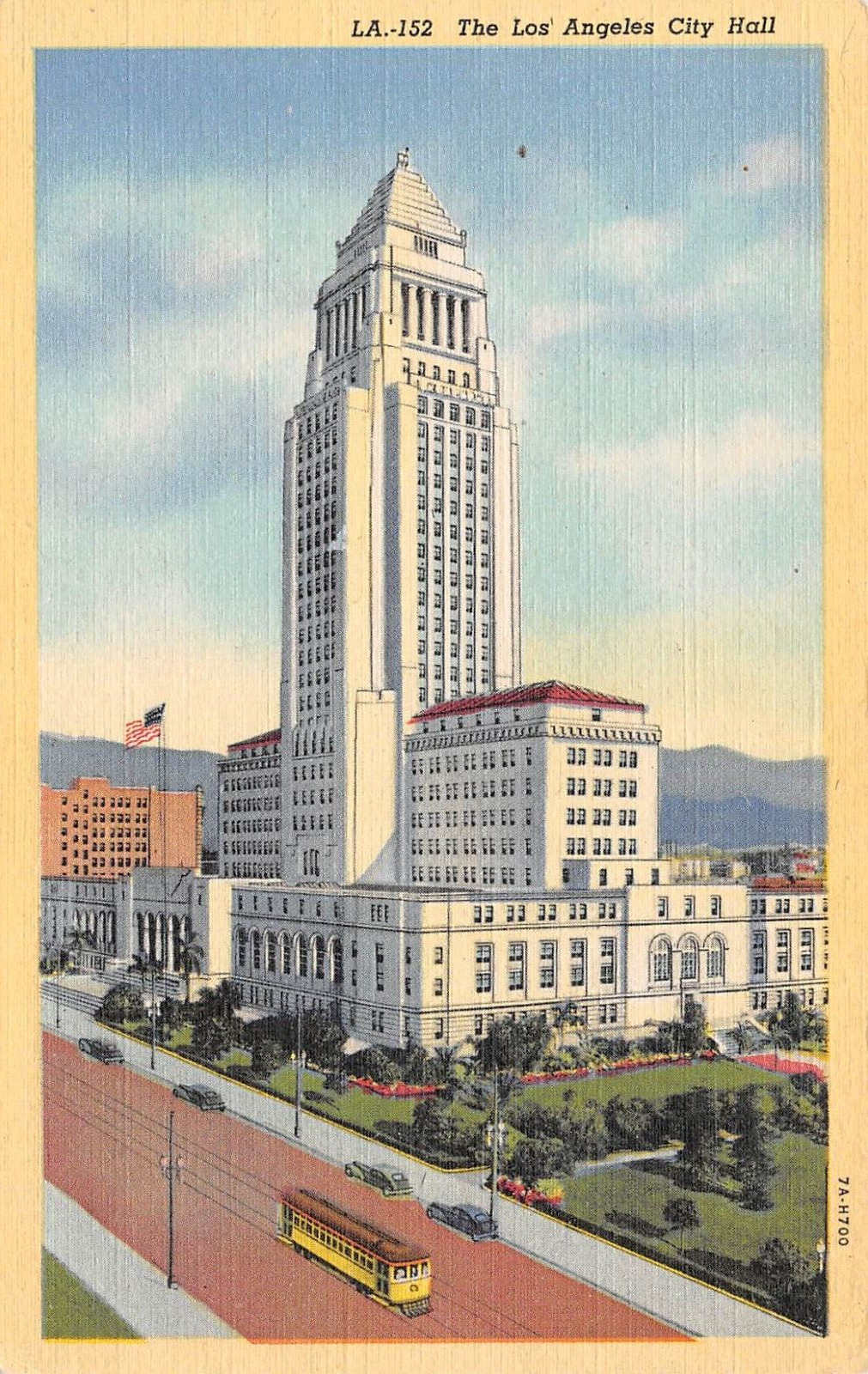 D1952 The Los Angeles City Hall, Los Angeles, CA - 1937 Teich Linen Postcard