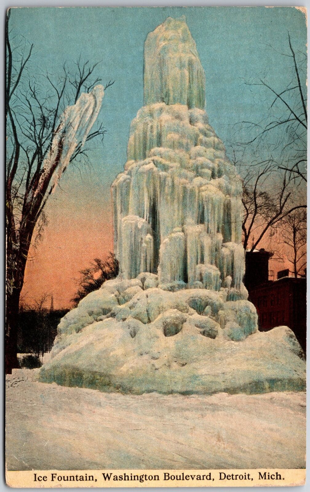 Detroit MI-Michigan, Ice Fountain, Washington Blvd., Tons Of Crystal, Postcard