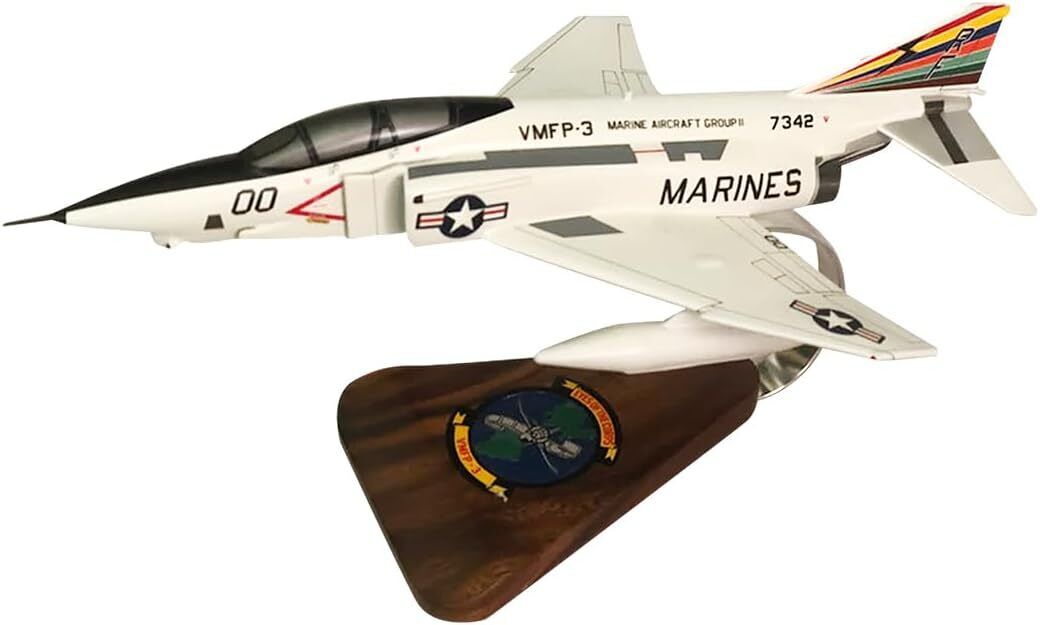 USMC McDonnell Douglas RF-4B Phantom VMFP-3 Desk Display 1/48 Model SC Airplane