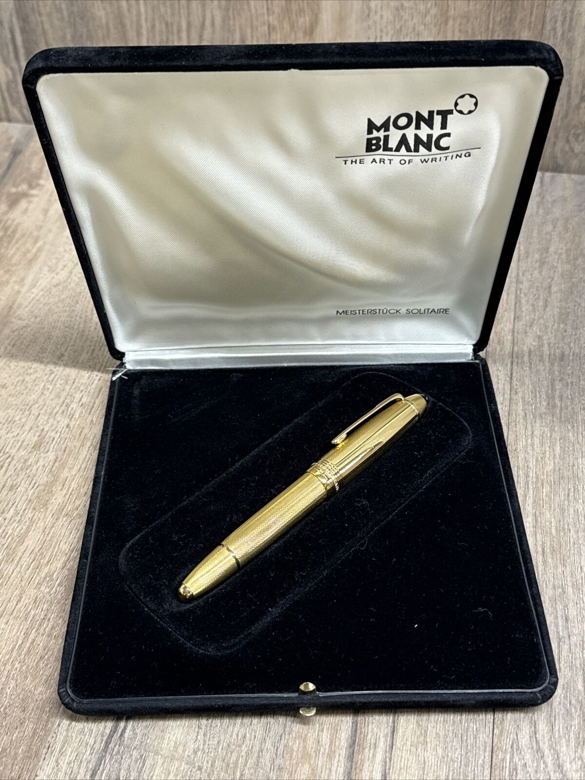 MONTBLANC 146 SOLITAIRE GOLD PLATED BARLEYCORN FOUNTAIN PEN