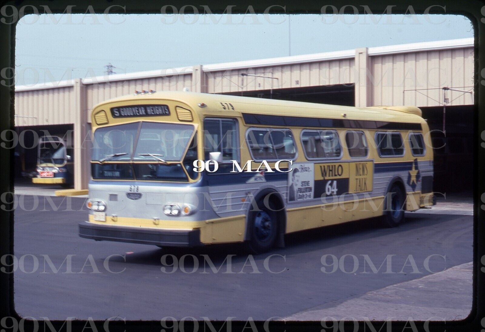 AKRON METRO. FLXIBLE BUS #579. Akron (OH). Original Slide 1978.
