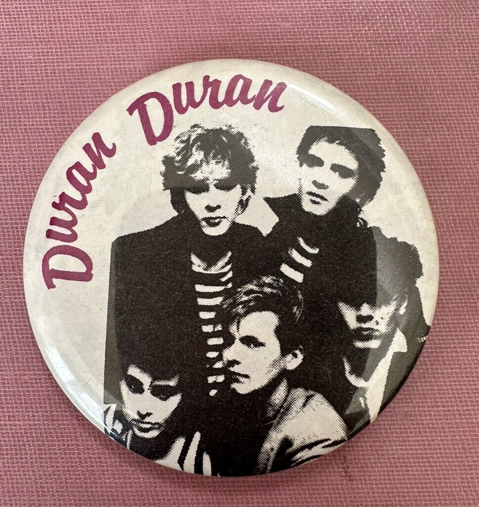 Vintage 1980s Duran Duran pin badge  button 