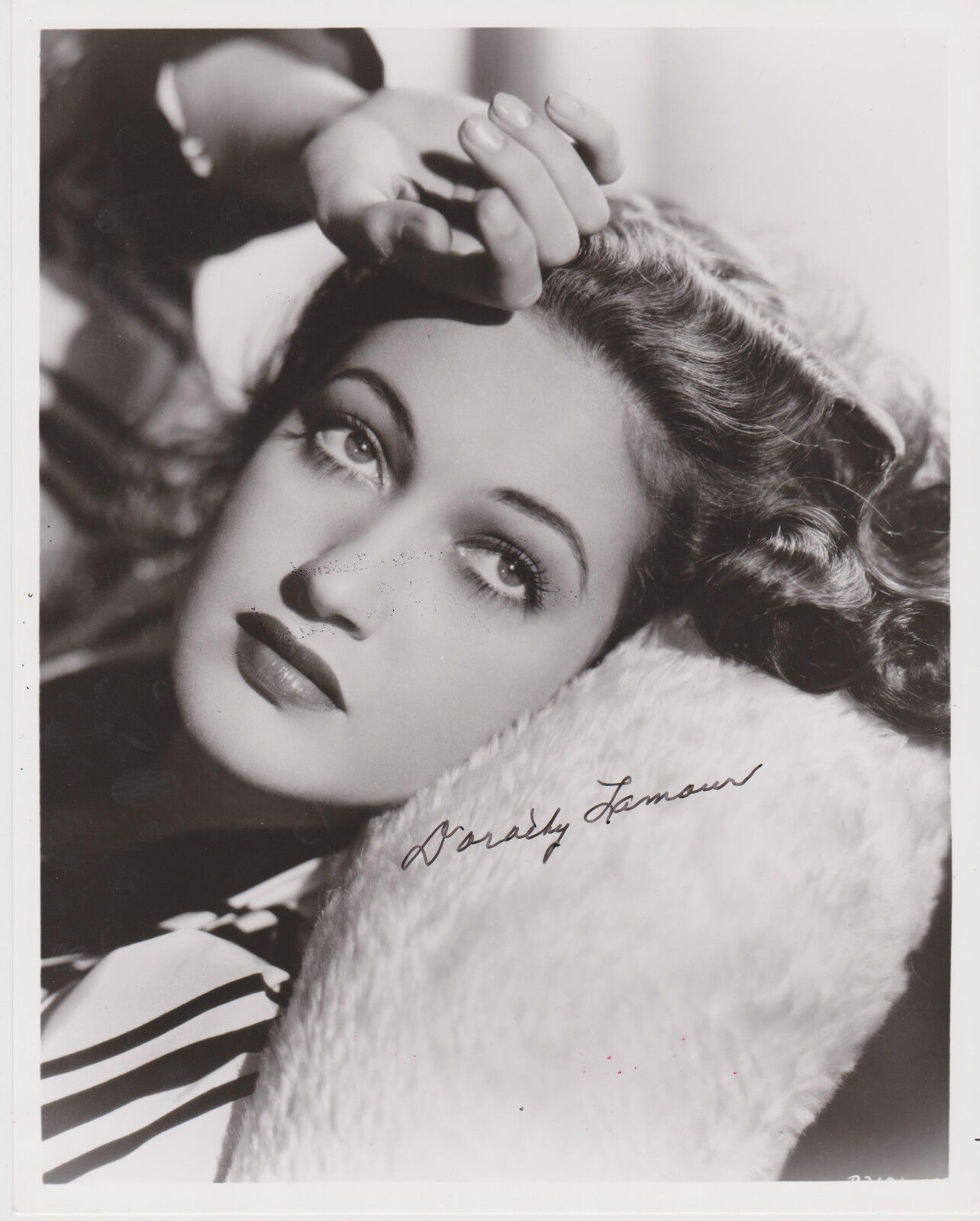 SIGNED DOROTHY LAMOUR 8X10 PHOTO - FROM HER PERSONAL COLLECTION