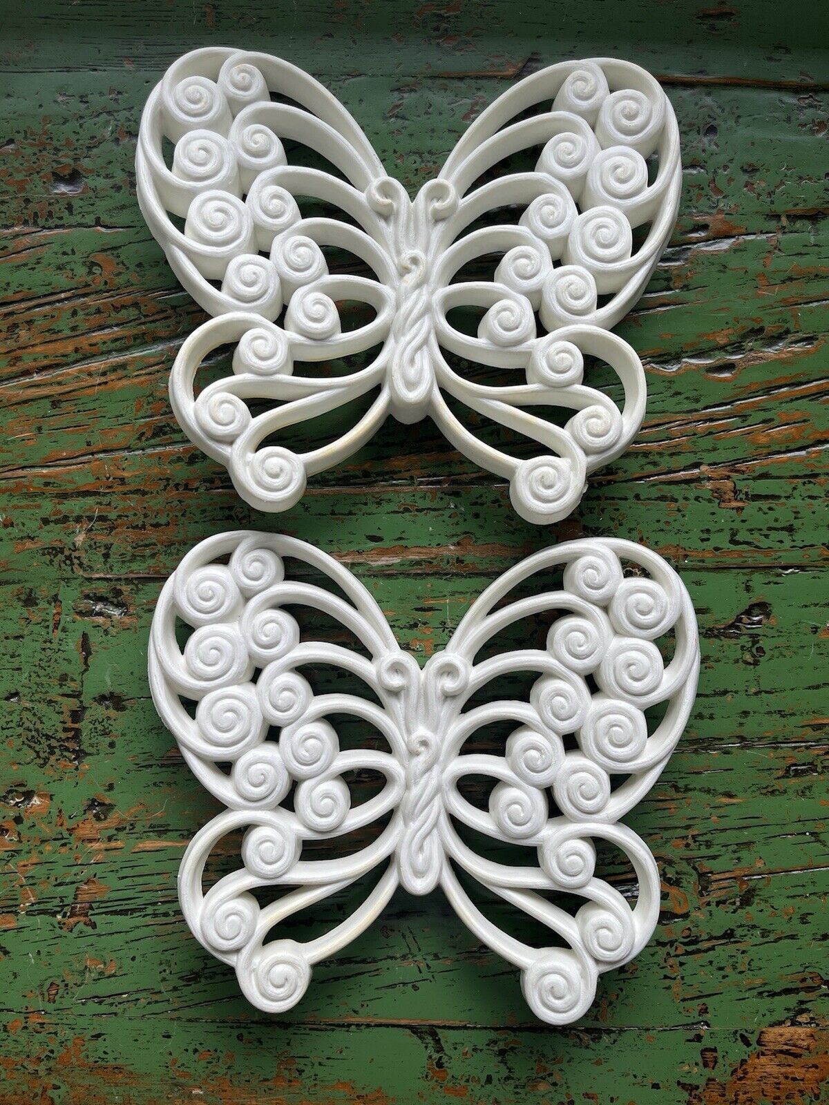 Vintage BURWOOD PRODUCTS Plastic BUTTERFLY White WALL HANGING Pair 6x6”