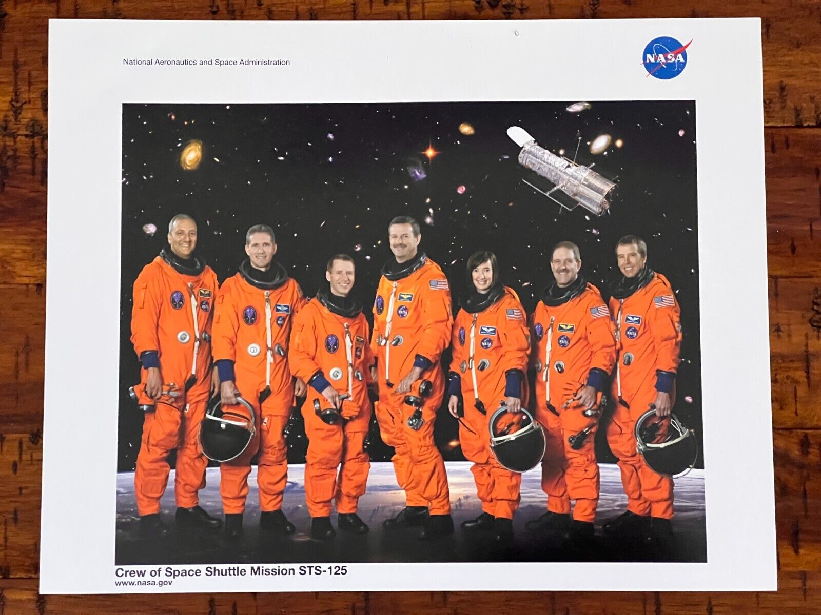 CREW OF SPACE SHUTTLE MISSION STS-125 - HUBBLE 2008 NASA 8x10 COLOR PHOTO