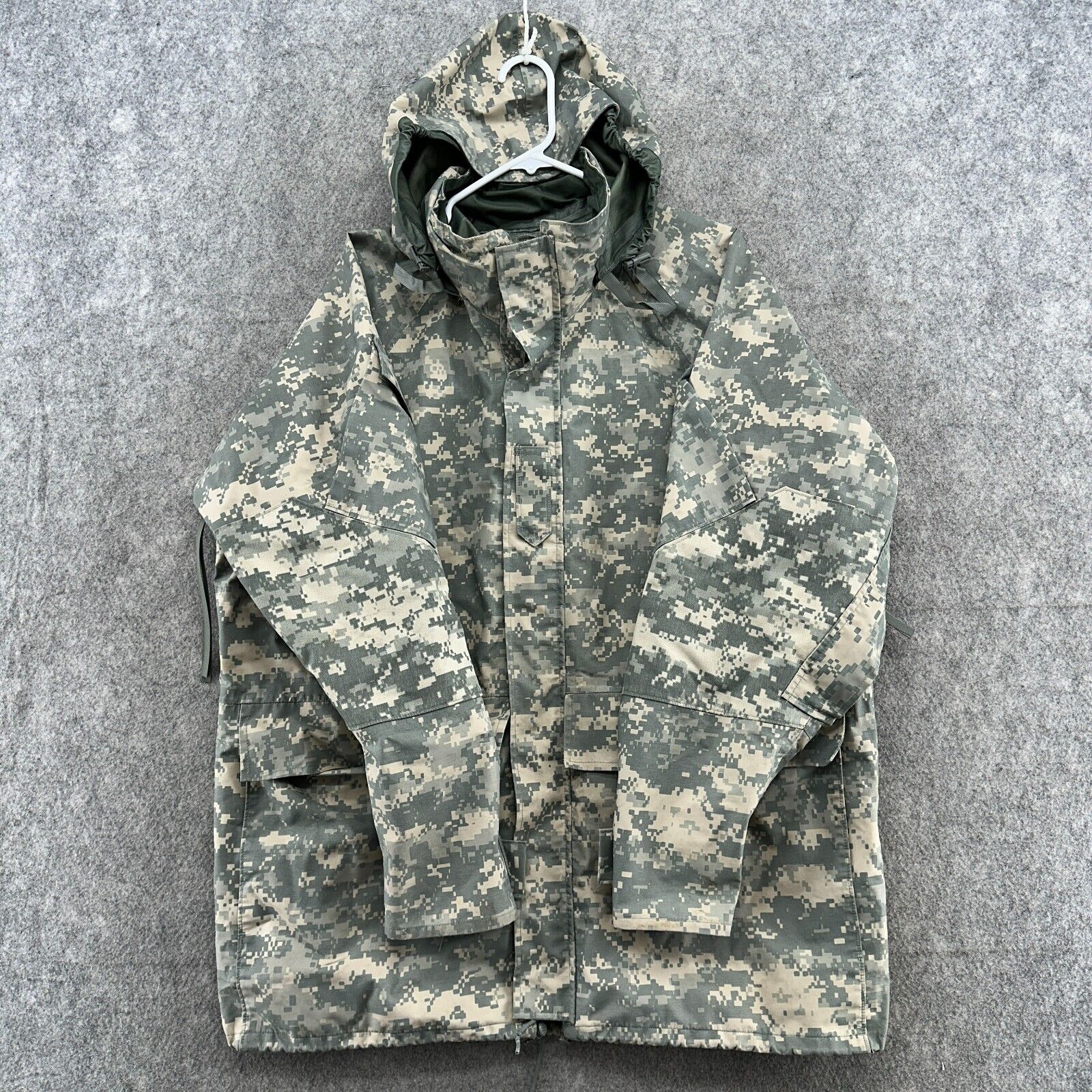 US Army Jacket Mens Large Regular Green BDU USGI Digital Camo Parka Rainsuit
