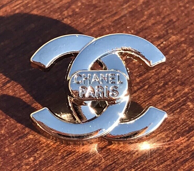 1 Chanel Silver Shank Button, 18mm Designer Button