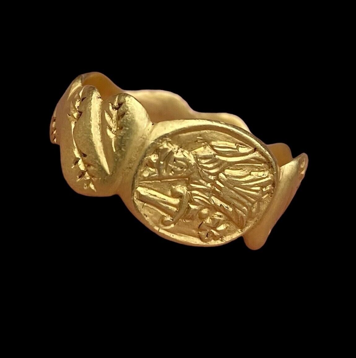 MEDIEVAL RENAISSANCE  GOLD RING WITH St Anne, DATING CIRCA - 15TH/16TH CENTURY