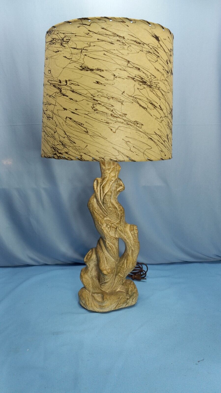 Vtg Driftwood Chalkware Table Lamp MCM Light Fiberglass Shade Spun Drizzle 25\