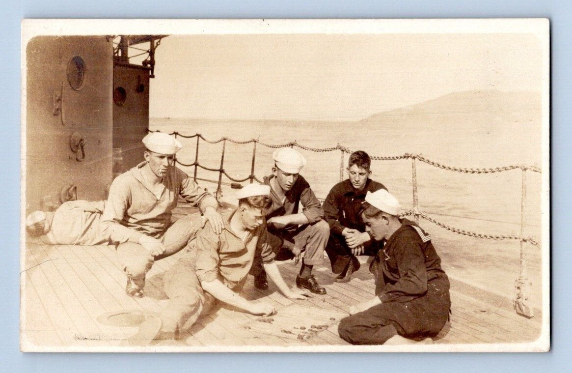 RPPC 1913. WWI SOLDIERS PLAYING CHECKERS ON SHIP. POSTCARD RR19