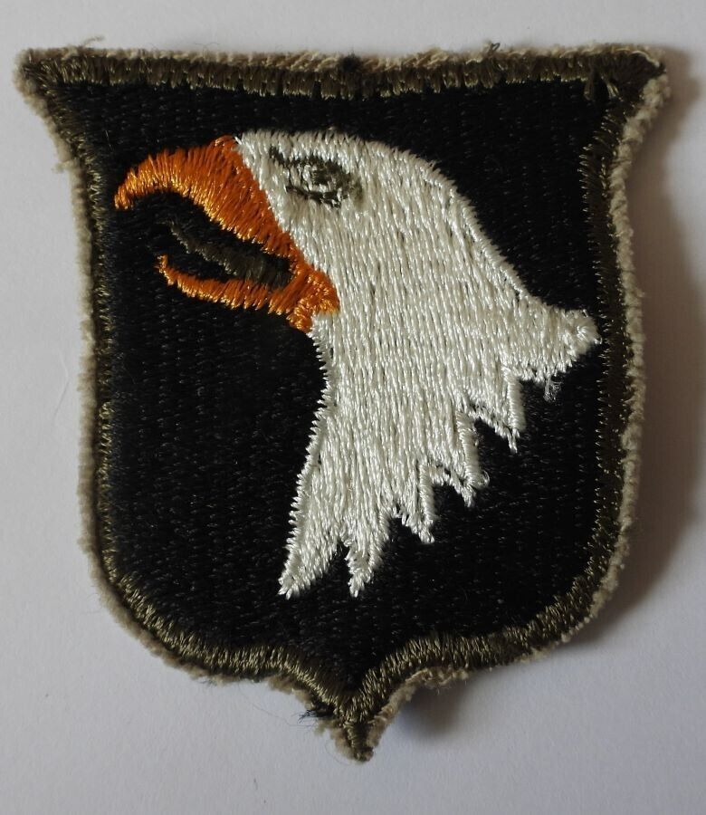 Rare WWII 101 green border patch No Glow