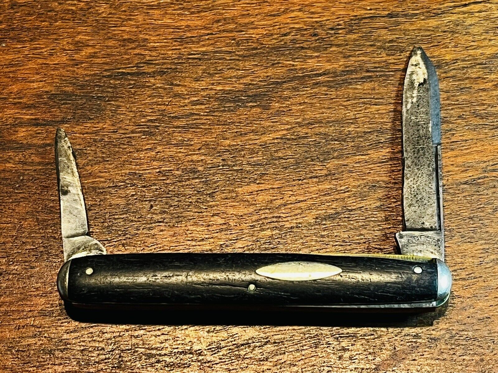 Vintage 1930s Robeson Shuredge Wood Handle 2 Blade Folding Pocket Knife