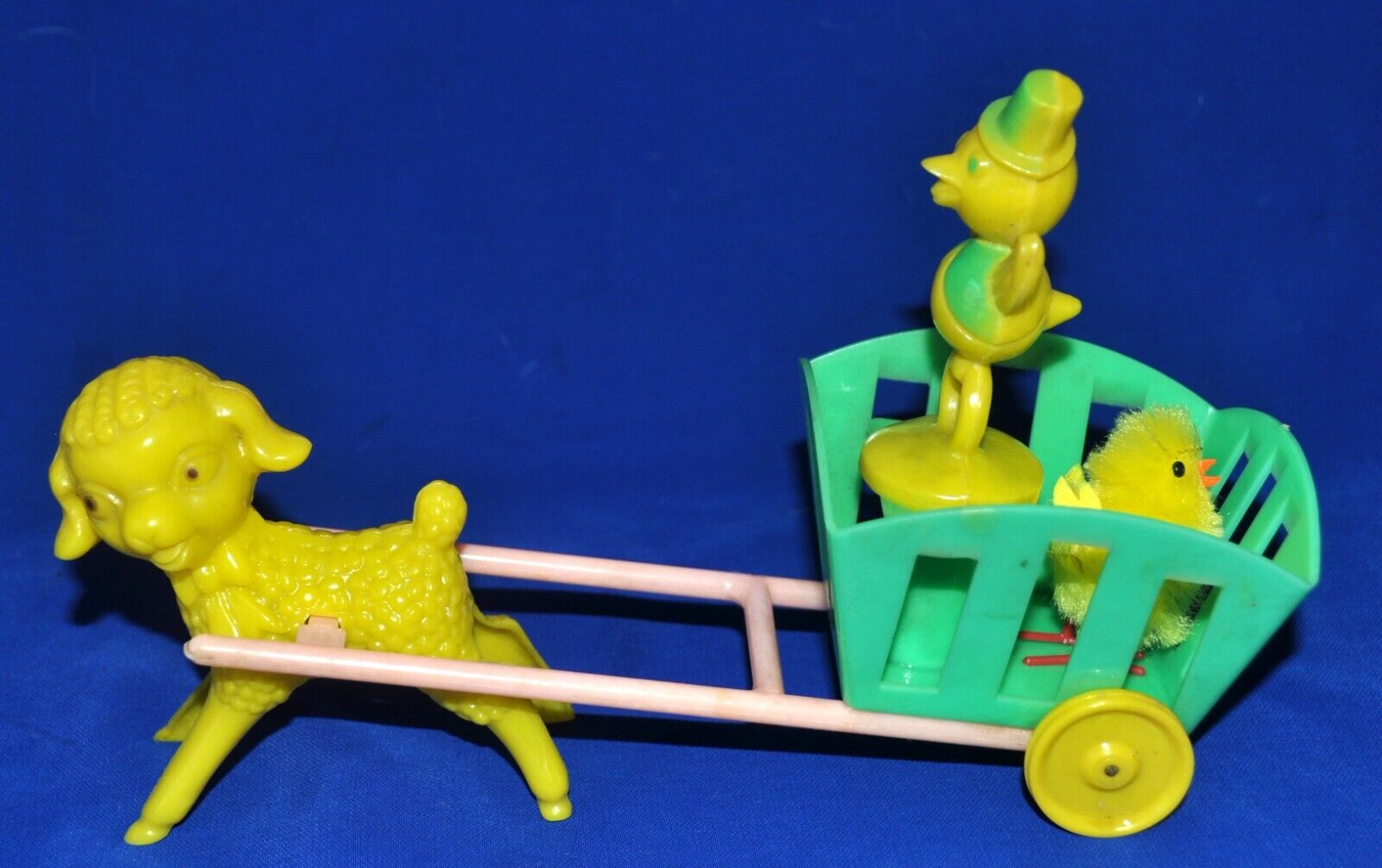 VTG 1950\'S ROSEN ROSBRO EASTER CANDY CONTAINER LAMB PULLING CART W DUCK