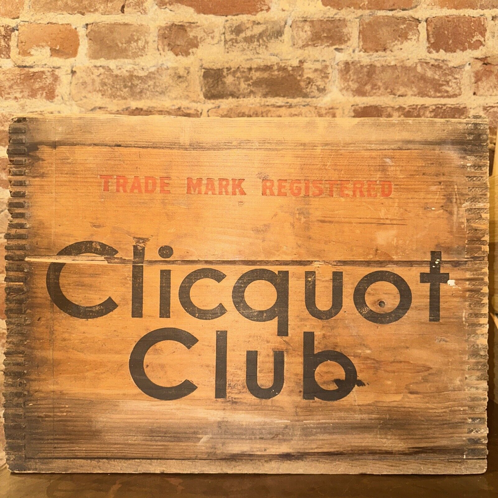 Vintage Clicquot Club Wooden Delivery Bottle Crate Display Advertising