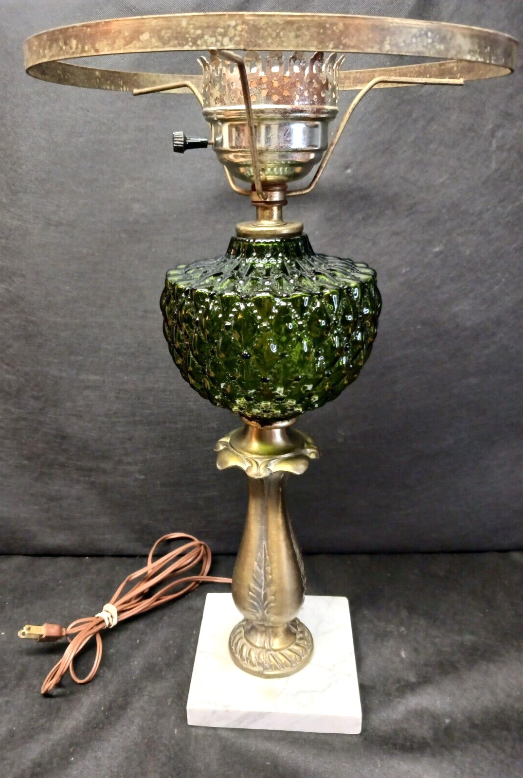 VINTAGE MCM GREEN CENTER GLASS GLOBE MARBLE BASE BRASS LAMP HURRICANE SHADE