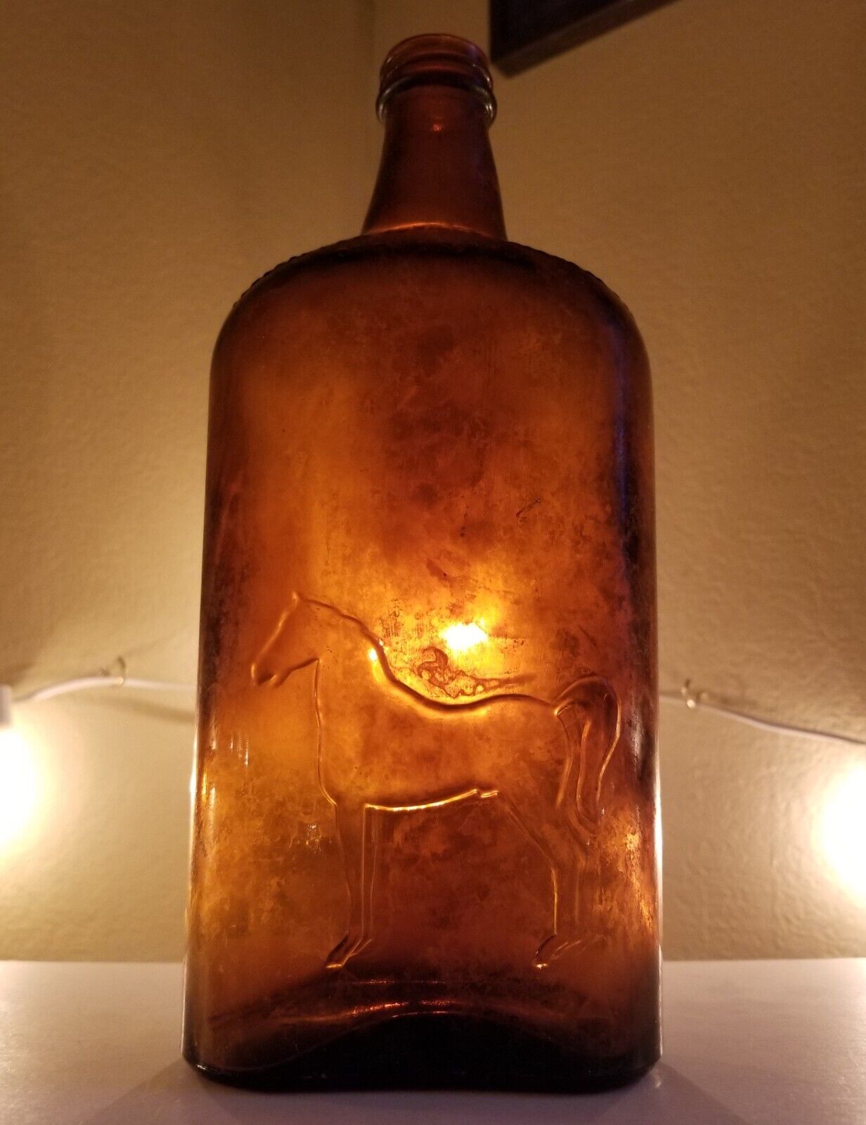 1940's WHITE HORSE DISTILLERS LTD GLASGOW SCOTLAND Whiskey Bottle Liquor