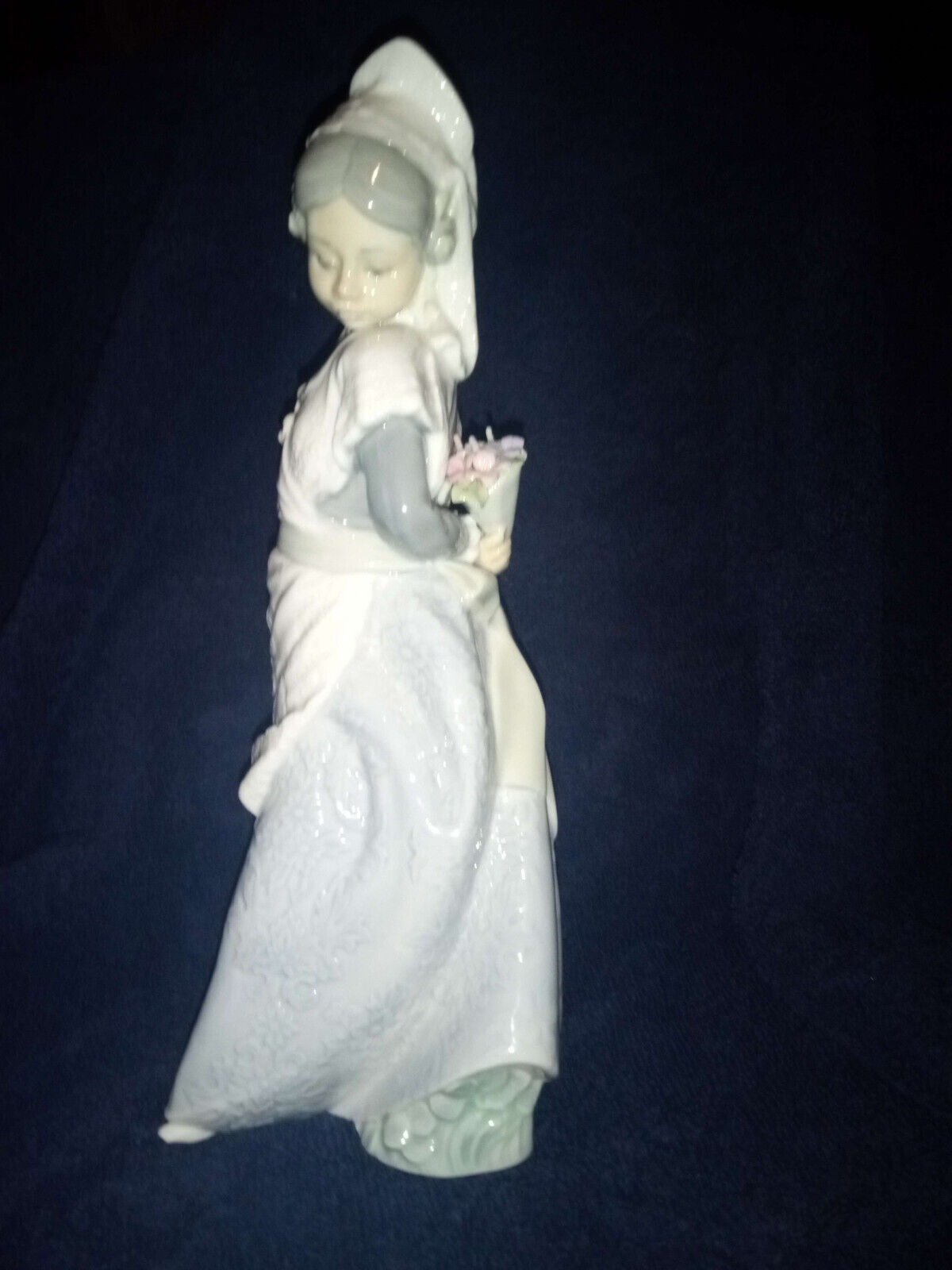 NAO by Llardo Porcelain Country Girl Figurine