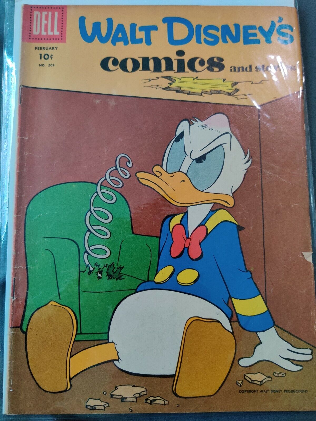 Walt Disney Comics- # 209 1940's -VINTAGE EXTREMELY RARE 