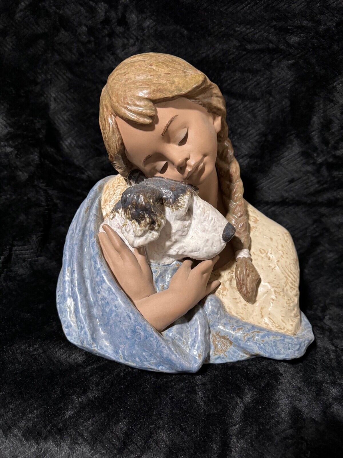 LLADRO GIRL WITH DOG HUGE BUST (REPAIRED)