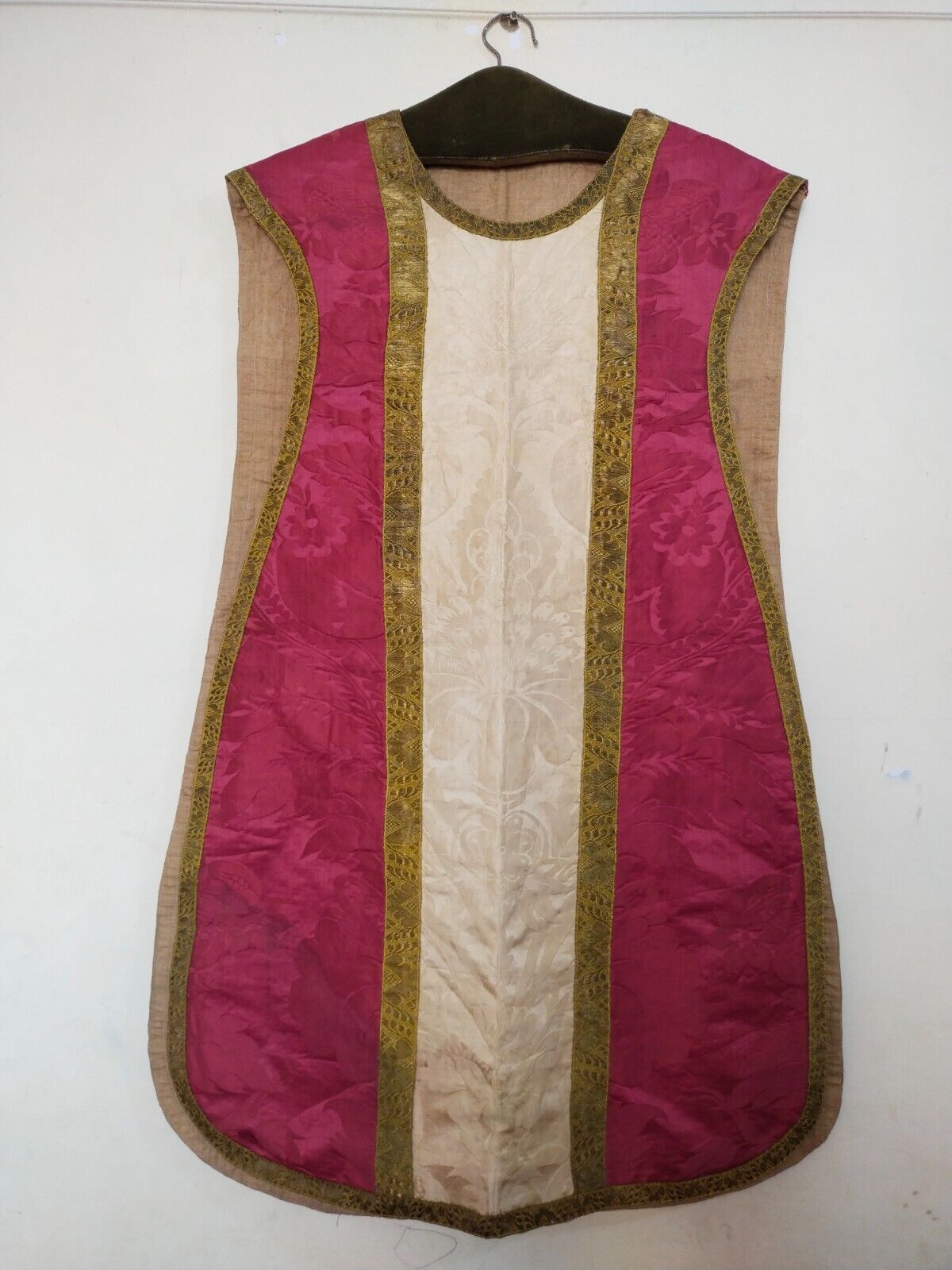 vintage beautiful church vestment Chasuble silk brocade Christian textile 1000