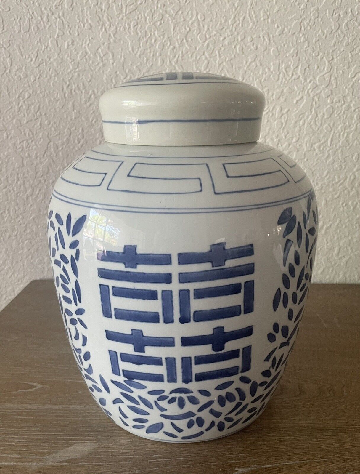Vintage Double Happiness Chinese Ginger Jar blue and white Porcelain chinoiserie