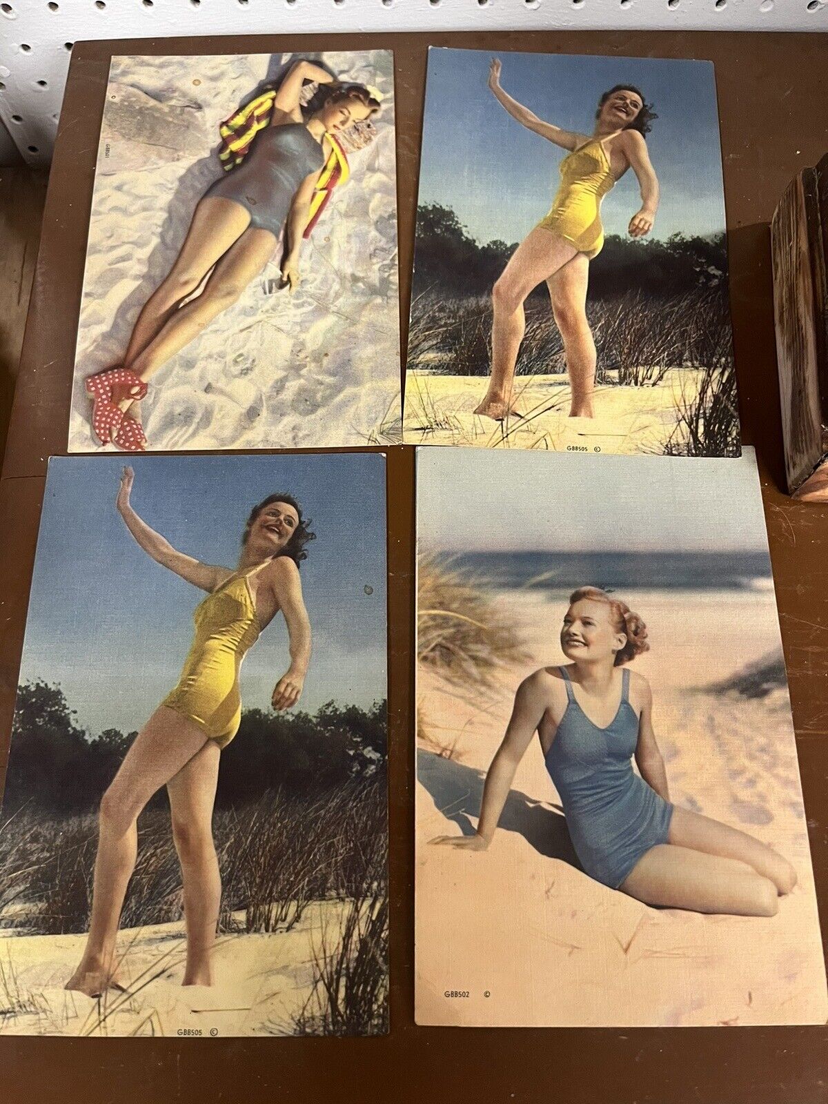 VINTAGE MWM BATHING BEAUTY GIANT POST CARDS BB SERIES VERY GOOD COND
