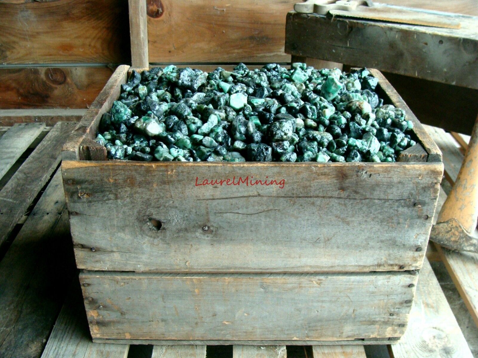 Natural EMERALD Rough Gems - 3000 CARAT Lots - Green Beryl Gemstone Rough Rocks