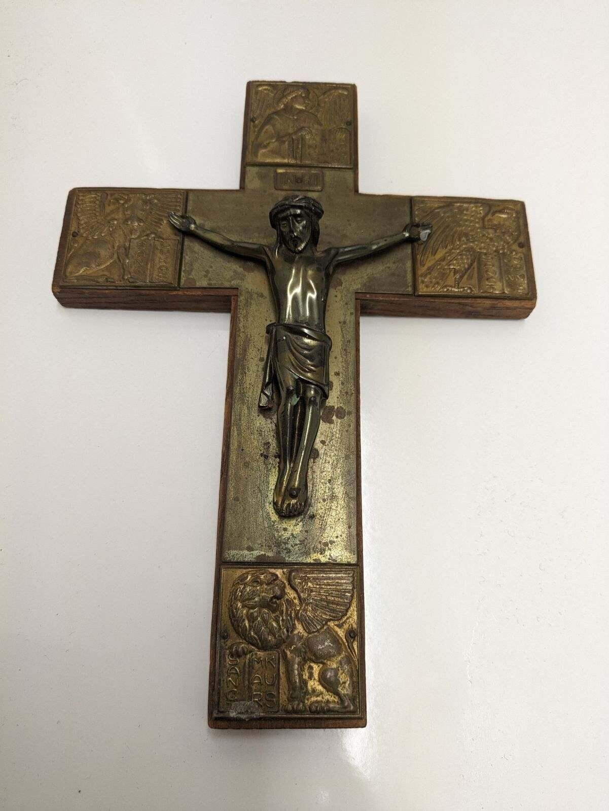 Vtg. crucifix: metal and wood. Brass? sheeted design.