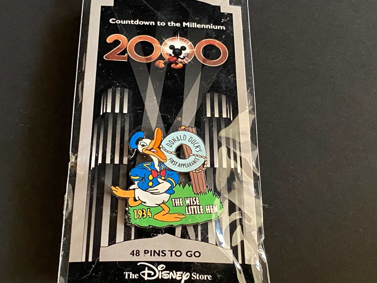 Countdown to Millennium Series #49 Donald Duck First Appearance Disney Pin 394