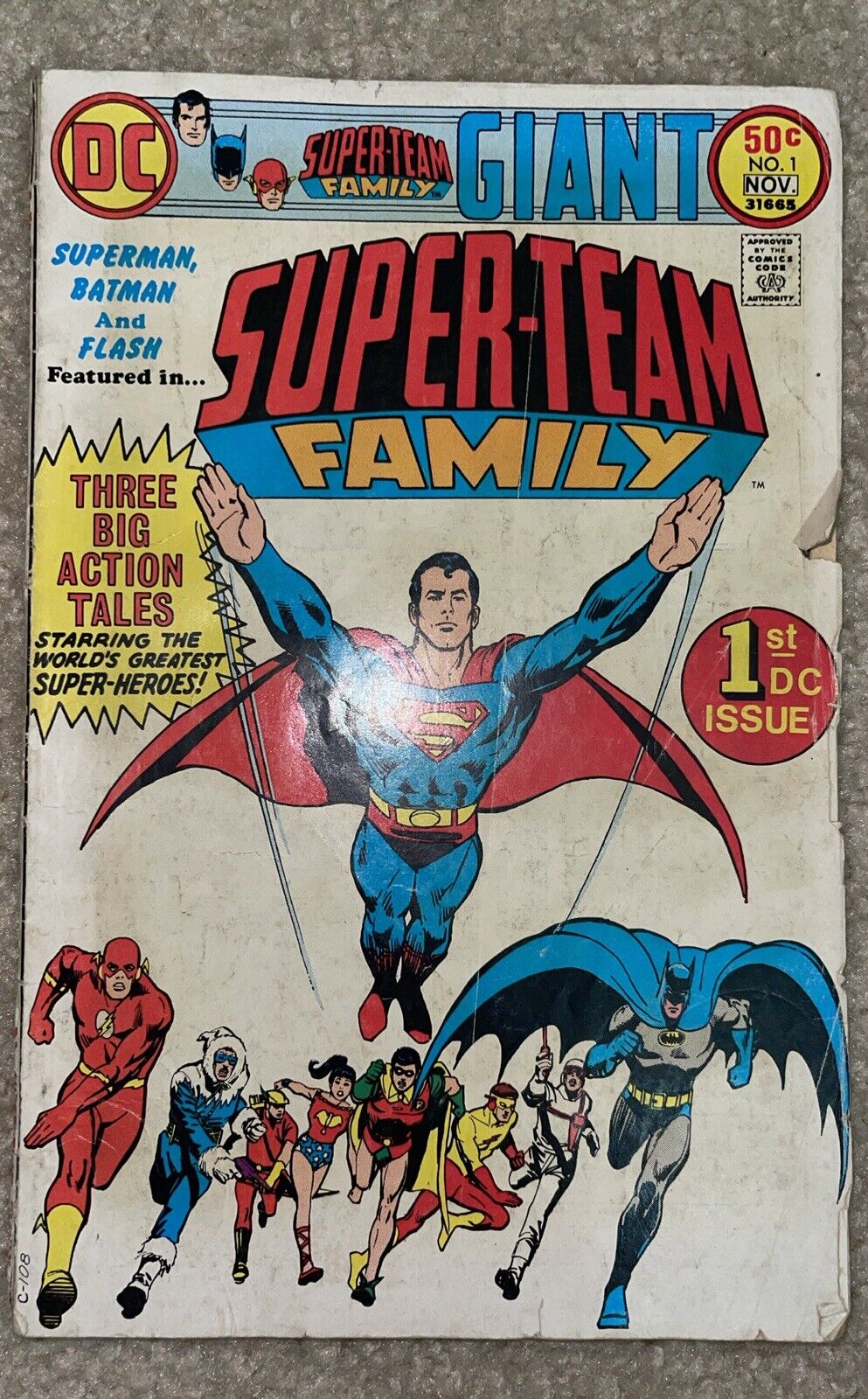Super-Team Family #1 DC 1975 Three Big Action Tales 