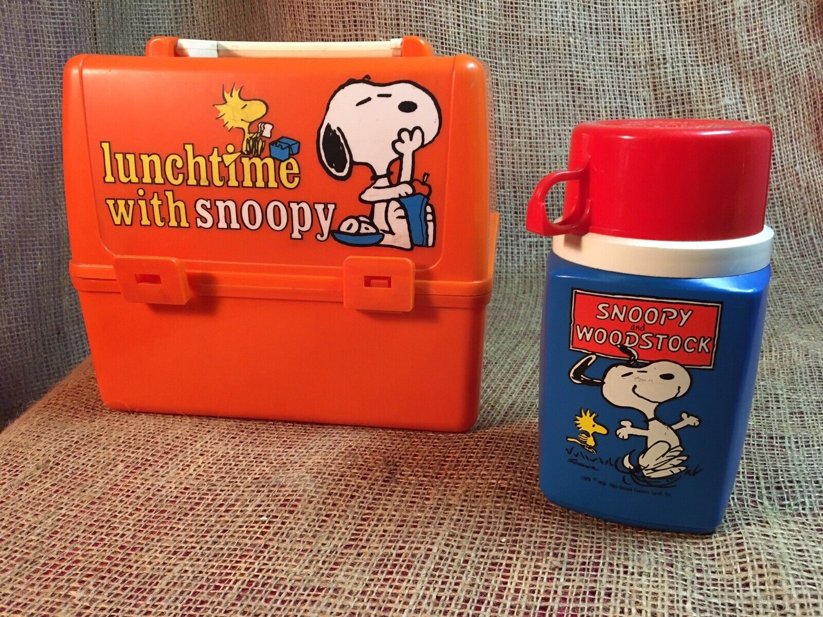 Vintage 1965 Charles Schulz Lunch Box LUNCHTIME /SCHOOL DAYS WITH SNOOPY~w/ther