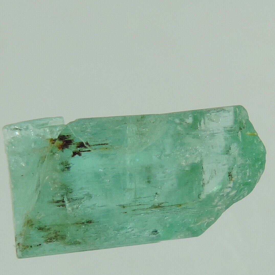 Emerald crystal, facet rough, Nigeria, 3.3 cts #147