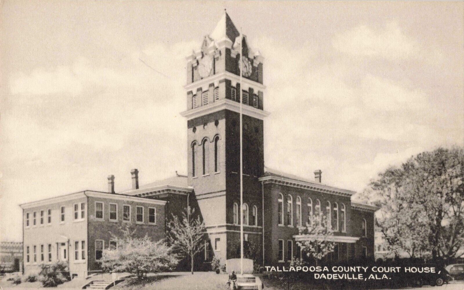 Tallapoosa County Court House Dadeville Alabama AL c1940 Postcard