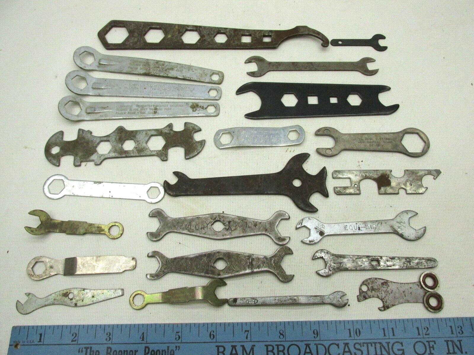 23 Vintage Manufacturer\'s Tools Wrenches Mixed Lot Spanner Assembly Install
