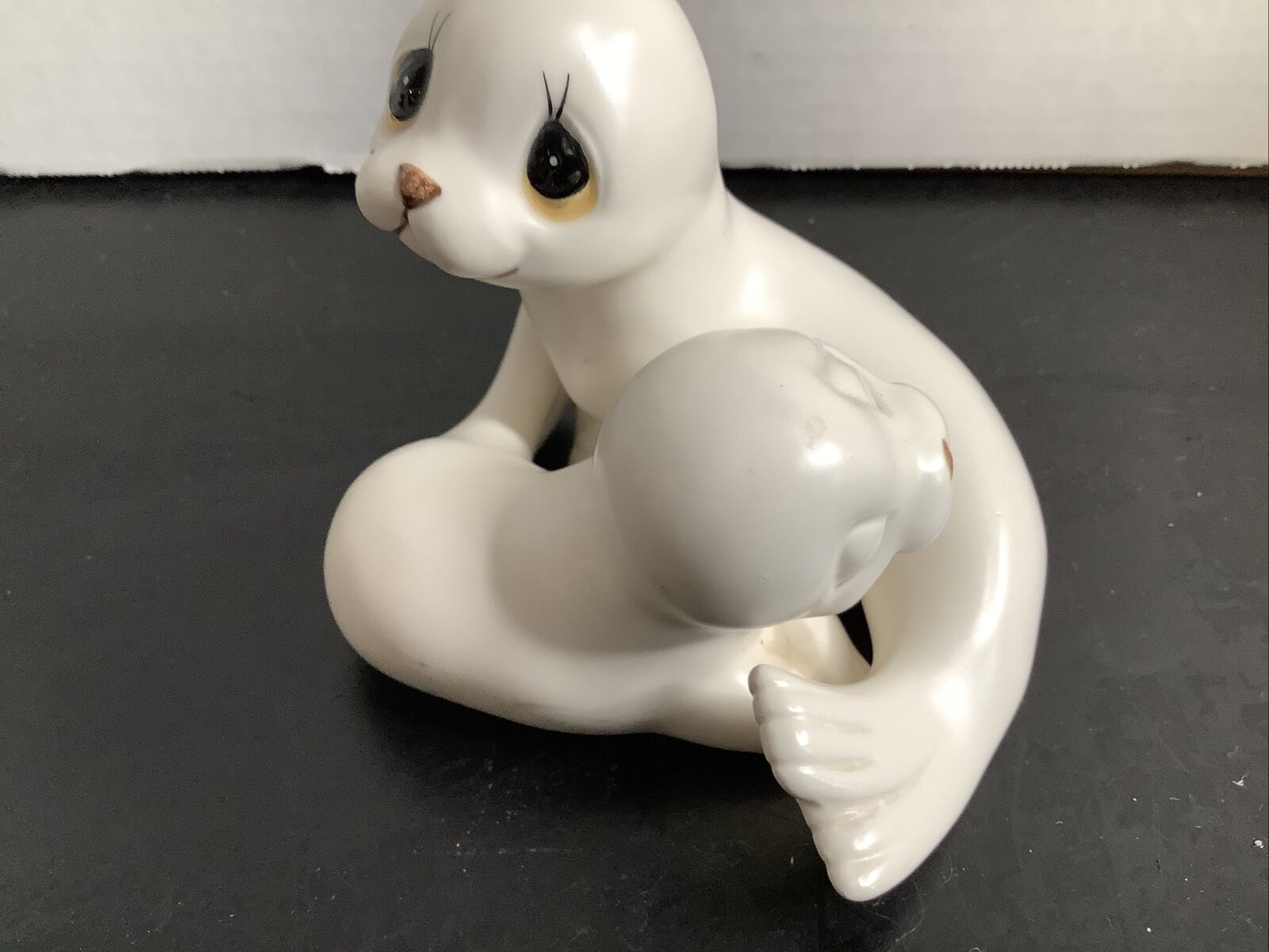 VTG Mother & Baby Pup White Seal Figurines Made in Mexico by Oxford 4” X 4” (1)