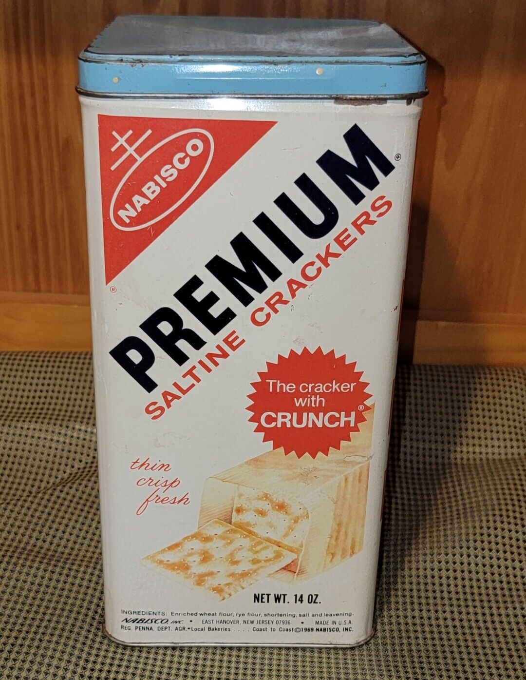 Vintage 1969 Nabisco Premium Saltine Crackers Tin Canister 14oz