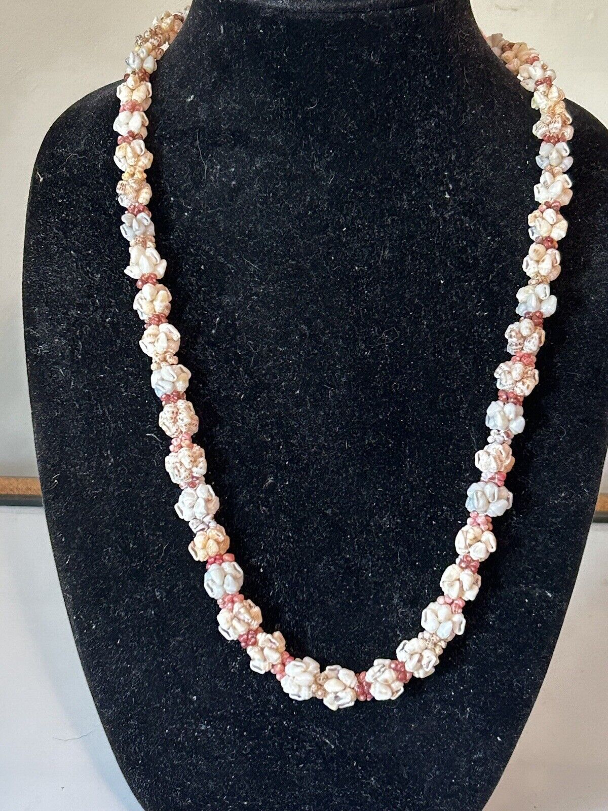 Gorgeous Double Crown Flower Niihau Necklace. 27 Inches Long