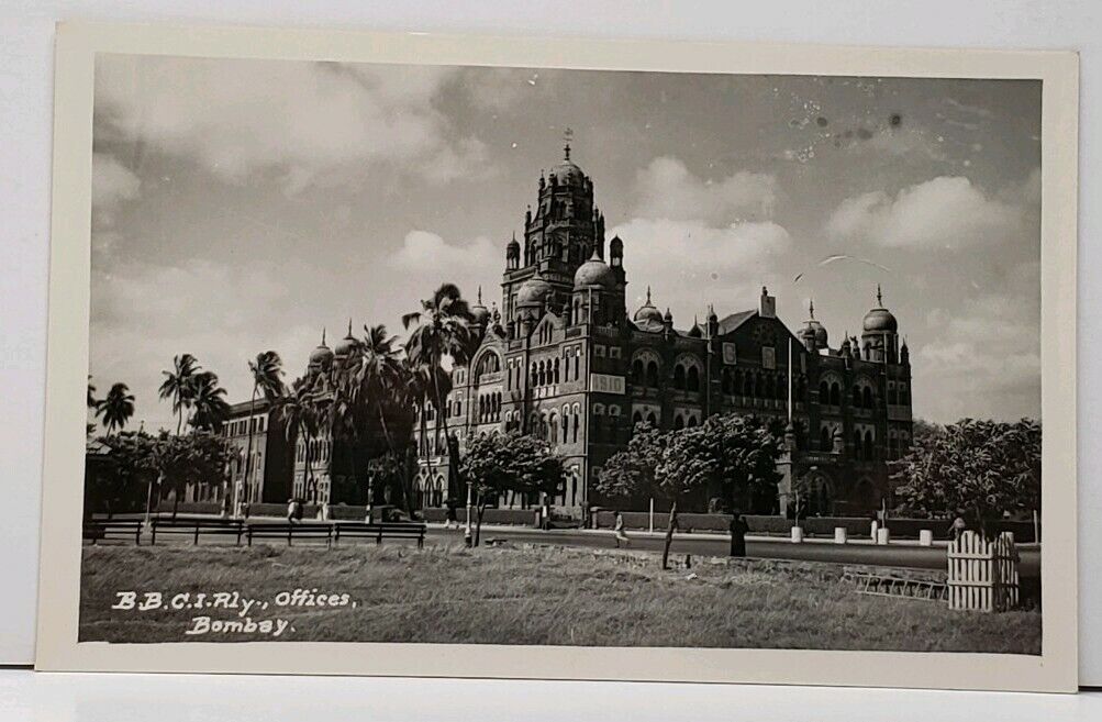 India Vintage Head Office of B.B.C & C.I. Railway Bombay Photo Postcard H10