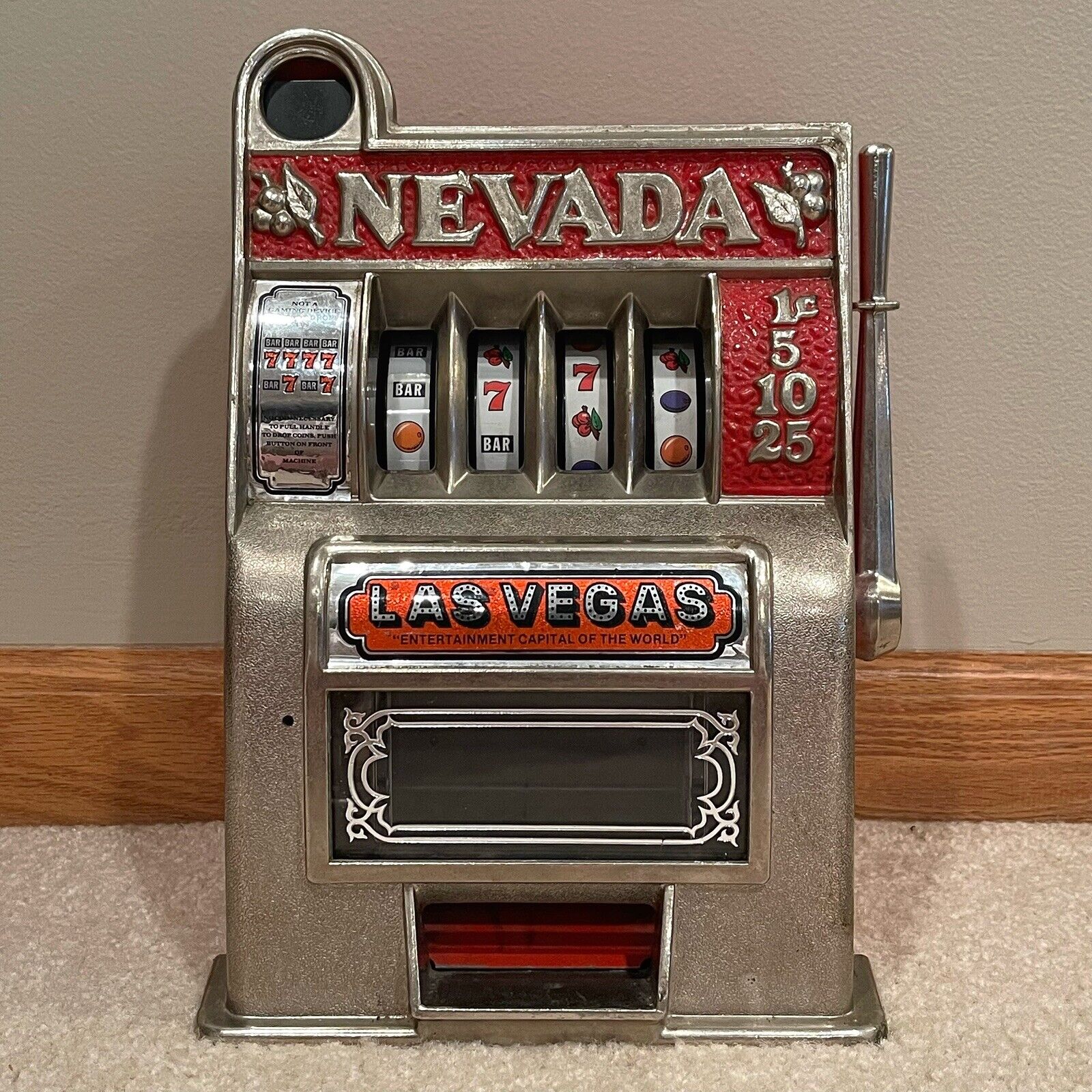 Vintage Las Vegas Nevada 11.5” Tabletop Slot Machine Steel Body Casino Mancave