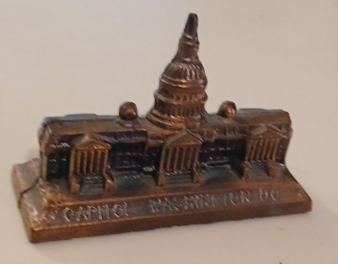 Vintage Souvenir Capitol Washington DC Copper Color Metal Travel Government