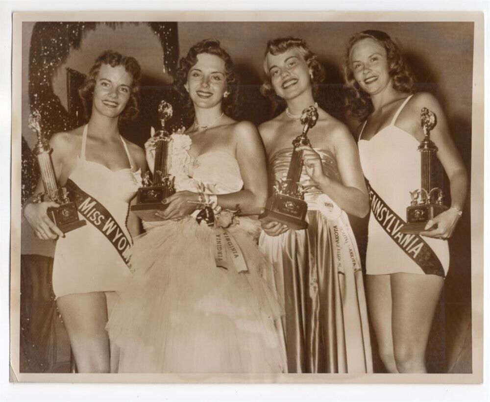 1953 Trophy Winners Miss America Pageant Atlantic City New Jersey News Photo