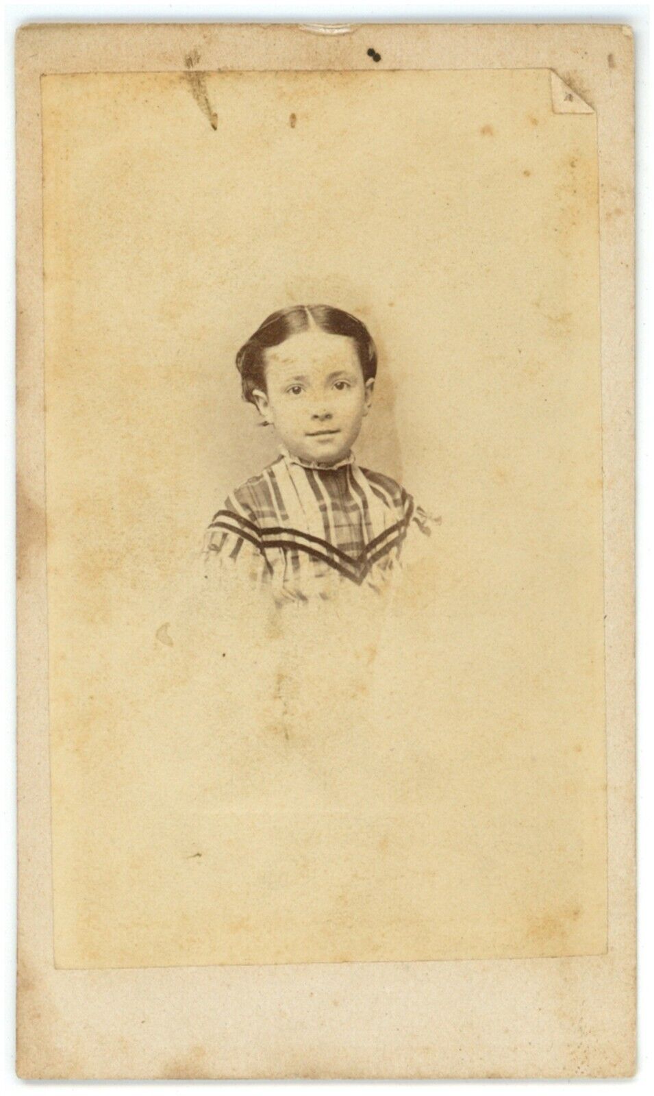 CIRCA 1880\'S Beautiful CDV of Young Adorable Girl Wearing Victorian Style Dress