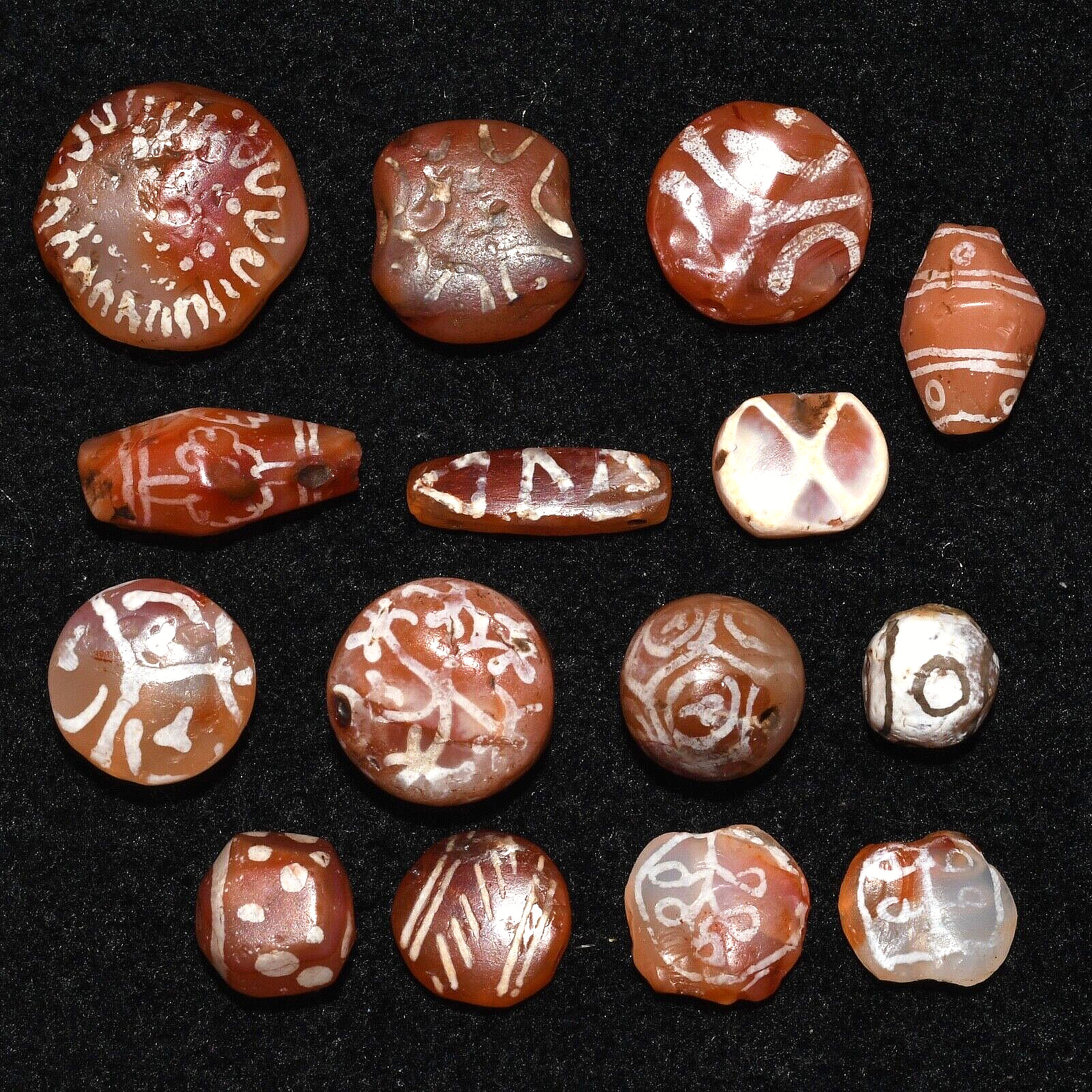 15 Large Ancient Rare Etched Carnelian Beads in very Good Condition