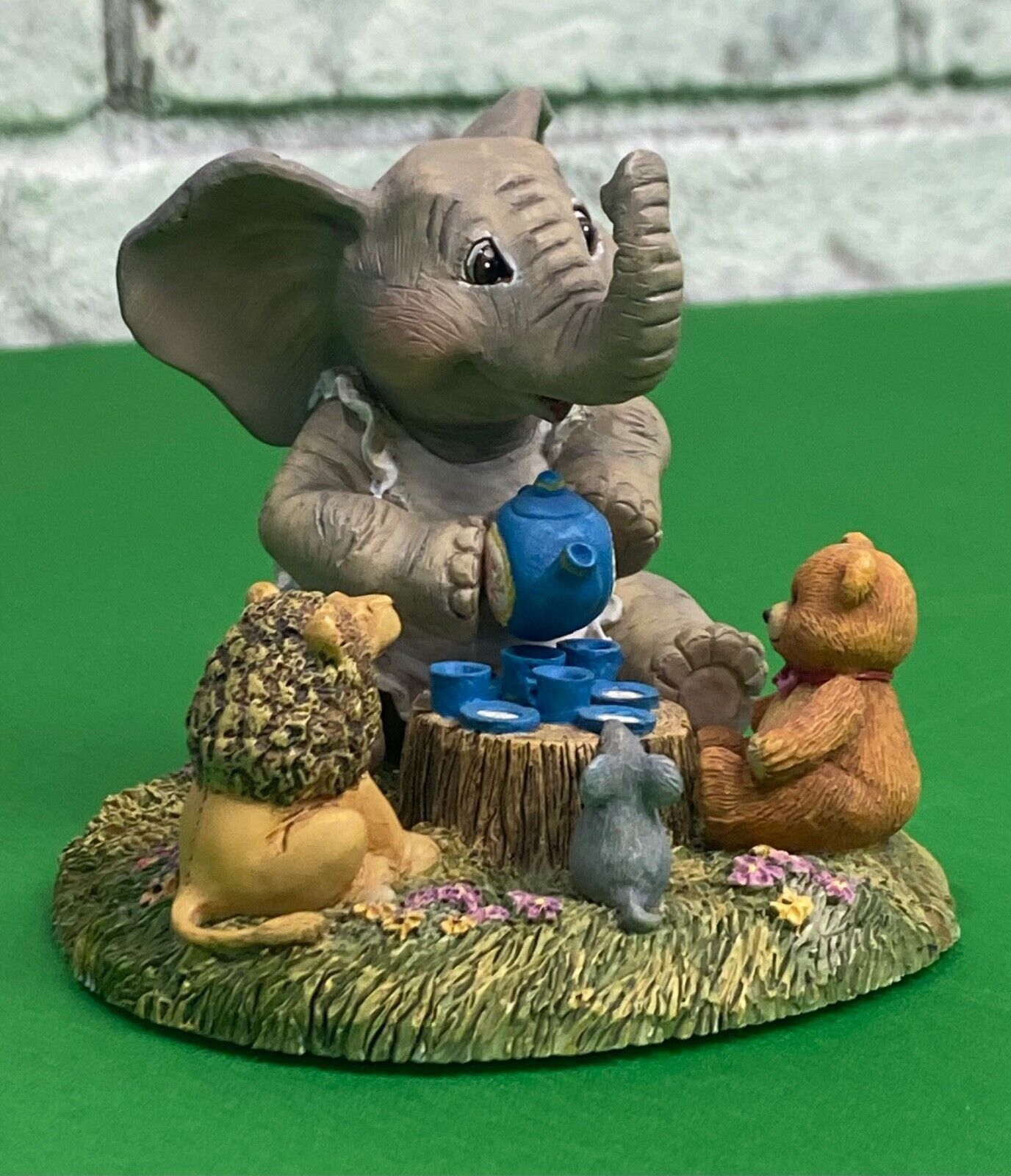 Vintage 1996 Hamilton Collection Peanut Pals Elephant Shall I Pour Figurine 3.5\